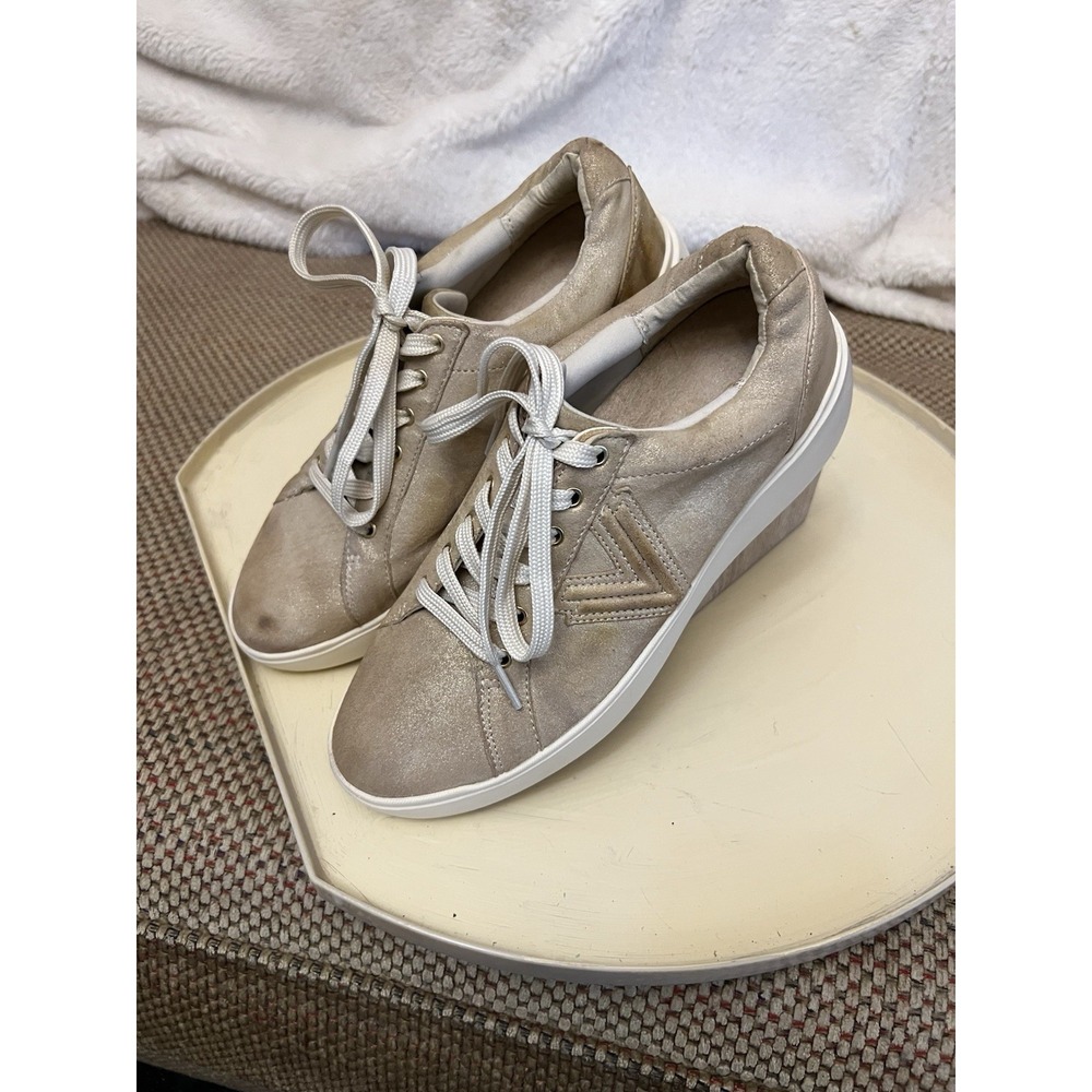 Vionic Kearny Lace Up Gold Shimmer Suede Comfort Platform Sneakers Women 8.5